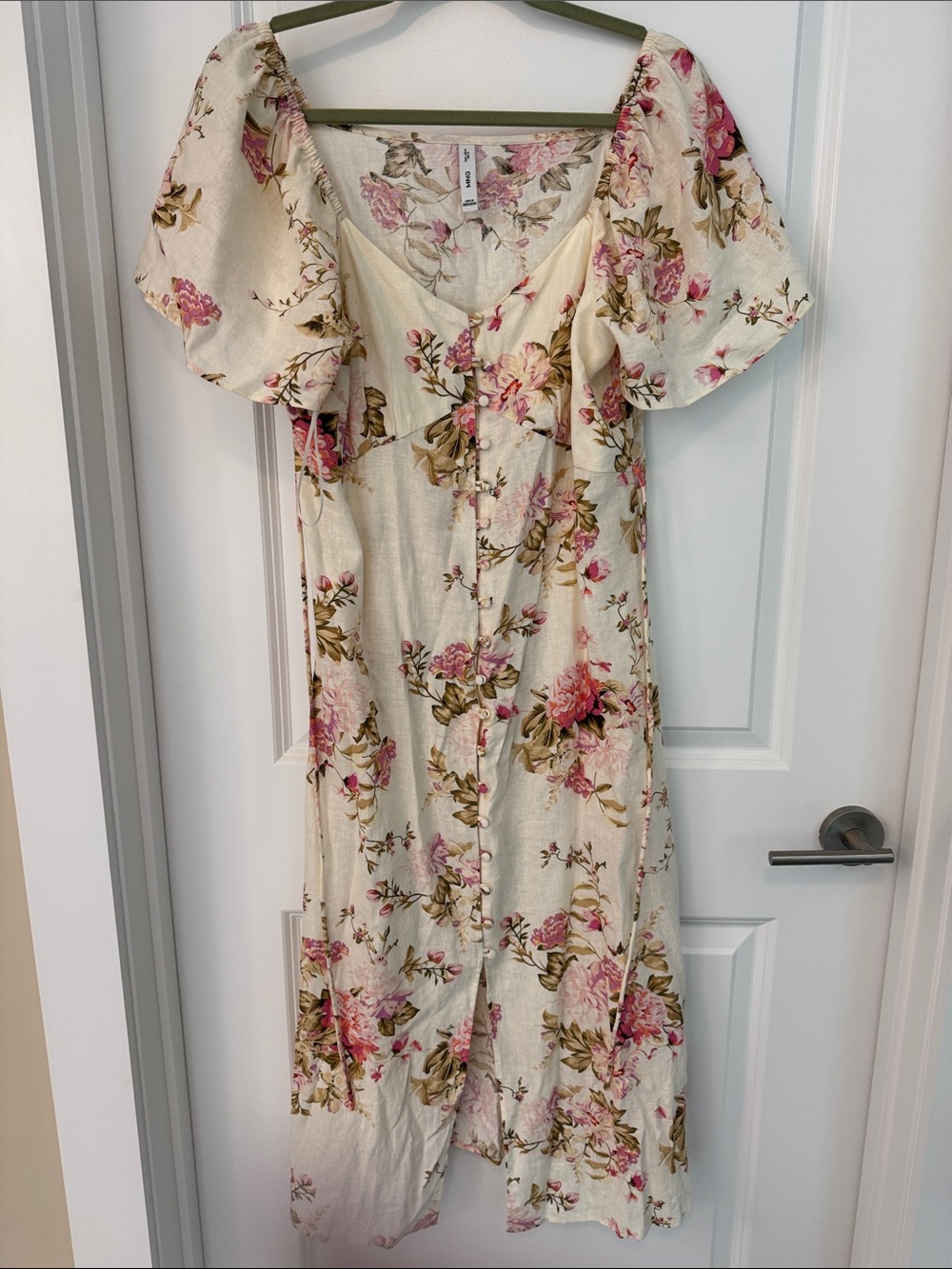 Cream Floral Button-Front Midi Dress with Puff Sleeves